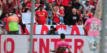 Inter vence Goiás por 4 a 2 e retoma vice-liderança do Brasileirão